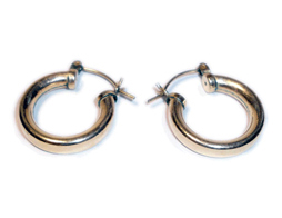 Small Low Karat Hoop Earrings