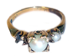 Broken Pearl Ring